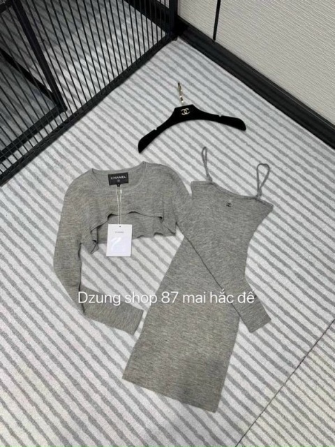 Dẫn đầu xu hướng thời trang mới nhất, Dzung mang đến bộ sưu tập thời trang đằng cấp hàng đầu. Sang trọng và thanh lịch, tối giản nhưng không đơn điệu 